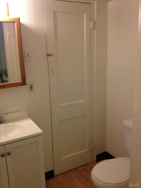 705 Sarah St, Stroudsburg, PA 18360 - photo 6