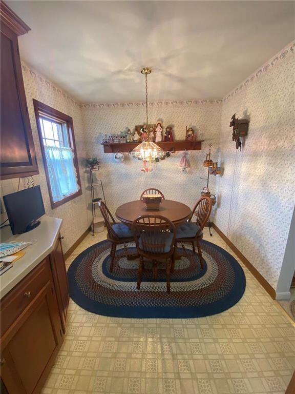 1342 Hemlock Dr, Whitehall, PA 18052 - photo 6