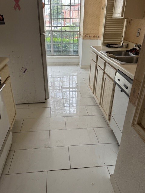 new tiled floors!!