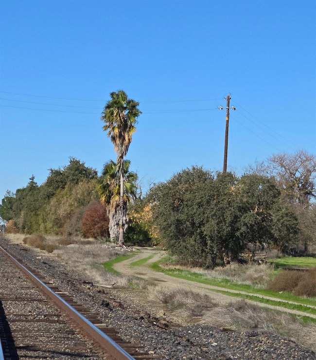 832 Old Hwy 99 W, Arbuckle, CA 95912 - photo 6