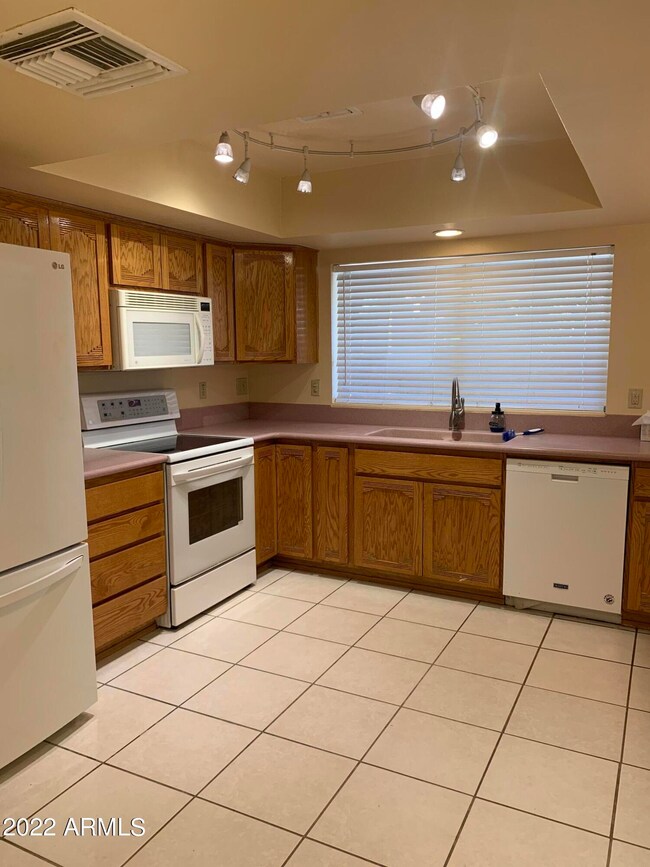 4627 W Puget Ave, Glendale, AZ 85302 - photo 5