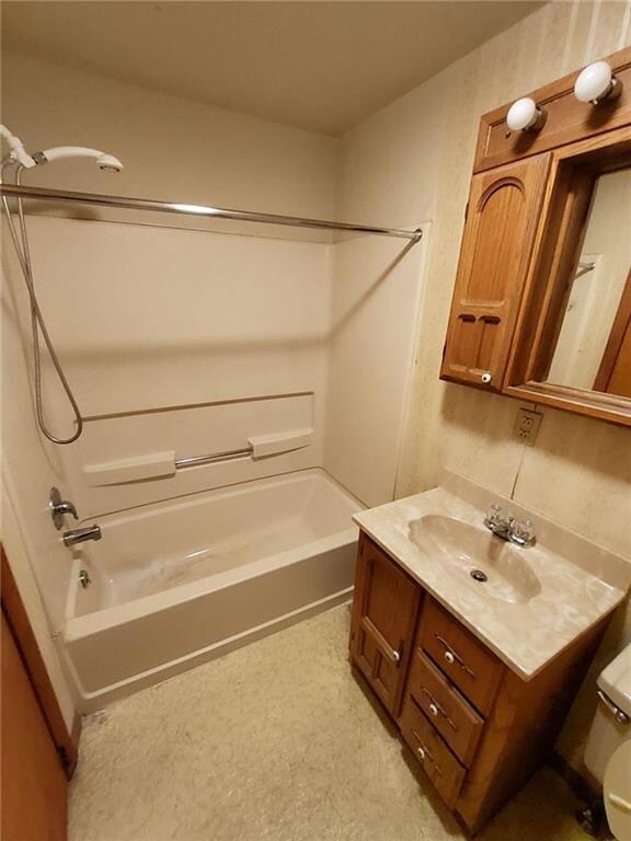 120 S 2nd St unit D, Lehighton, PA 18235 - photo 5