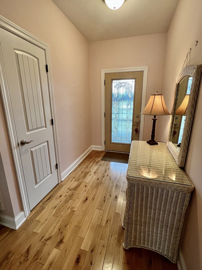 305 Honeysuckle Ln, Shelbyville, TN 37160 - photo 4