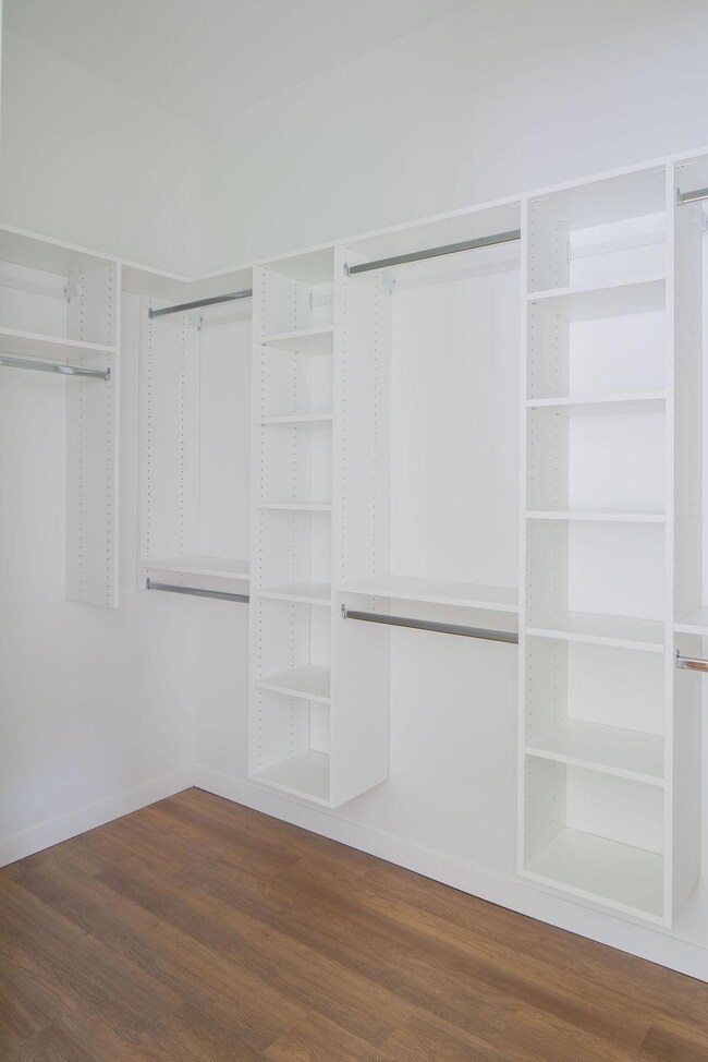 100 West Dr, Excelsior, MN 55331 - photo 6