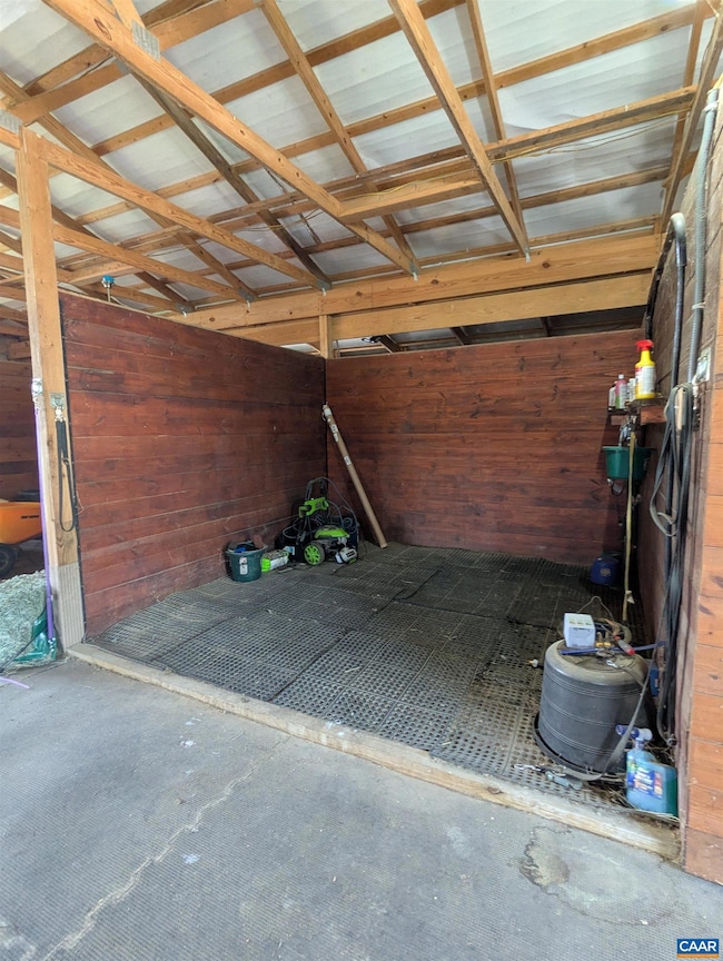 Wash stall, hot/cold water