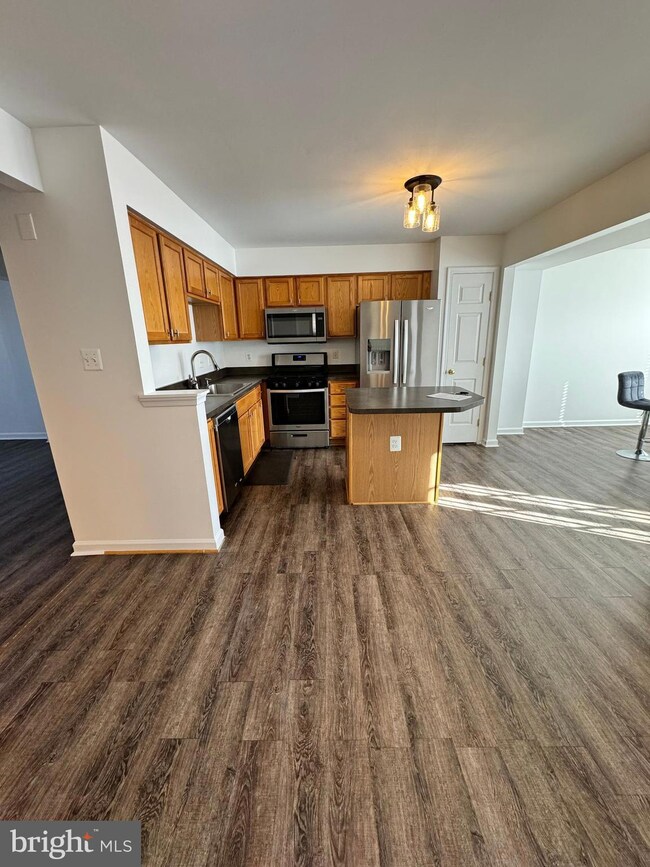 7102 Finch Ln, Fredericksburg, VA 22407 - photo 5