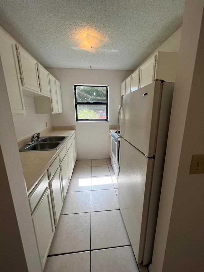 956 Louisiana Ave, Sebastian, FL 32958 - photo 7