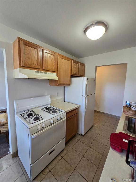 Kitchen, view 3