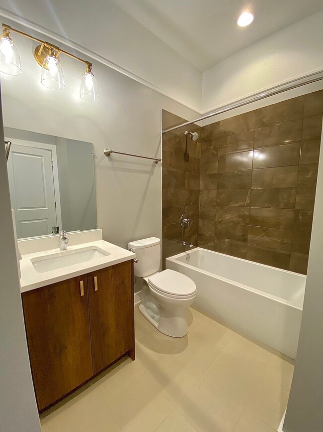 1836 W Augusta Blvd unit 1F, Chicago, IL 60622 - photo 7