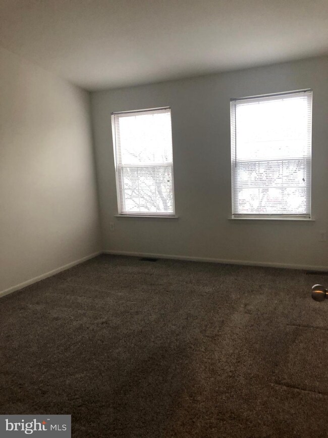 166 Frederic Ct, West Deptford, NJ 08086 - photo 3