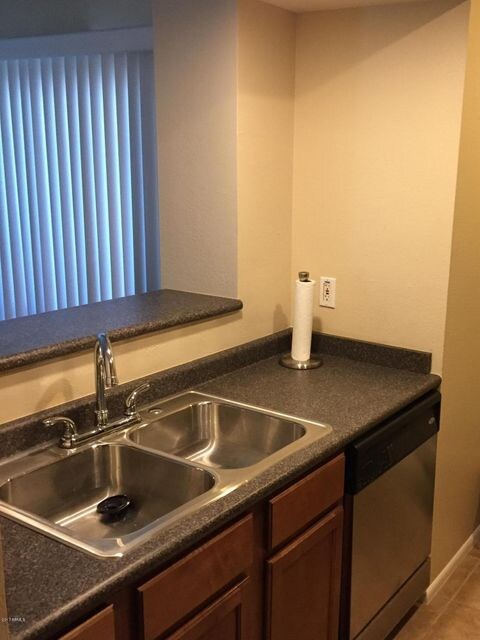 Kitchen counter