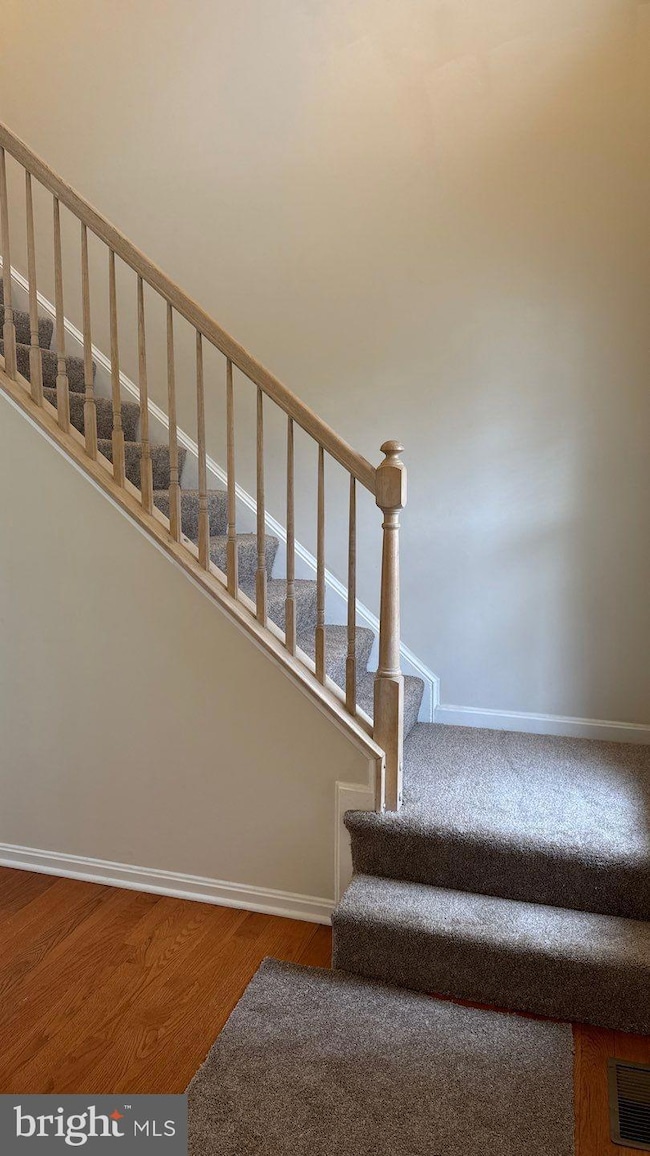 19700 Crystal View Ct, Germantown, MD 20876 - photo 3