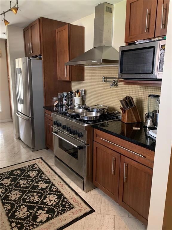 Kitchen Stove