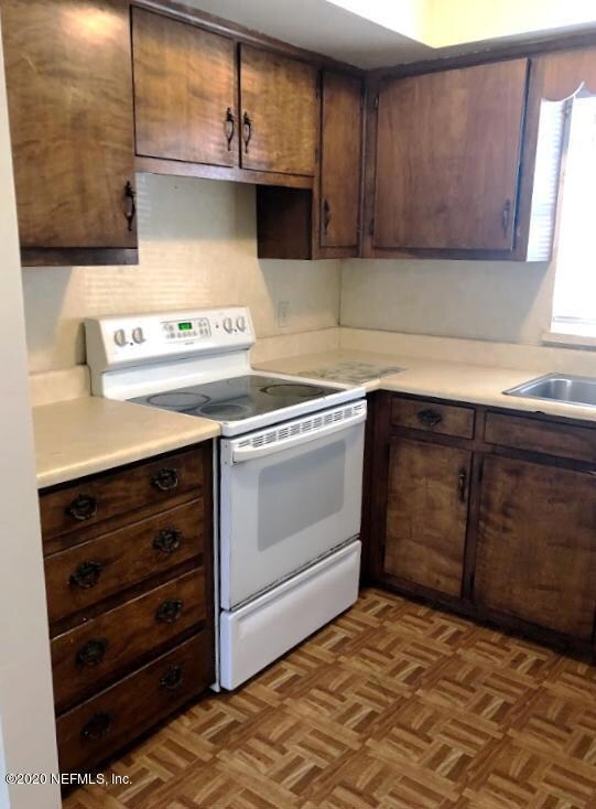 7523 Canaveral Rd, Jacksonville, FL 32210 - photo 5