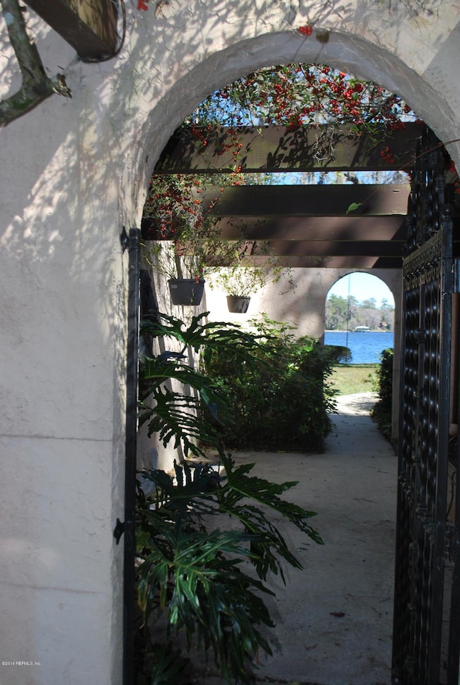 4537 Ortega Farms Cir, Jacksonville, FL 32210 - photo 6