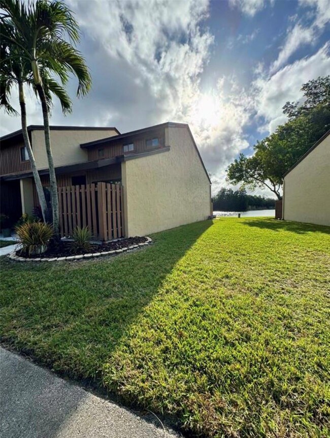 4261 S Pine Island Rd, Davie, FL 33328 - photo 3