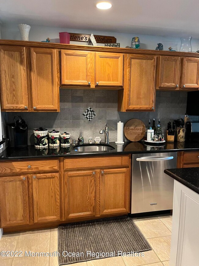 plenty of cabinetry EIK SS sink unit 12