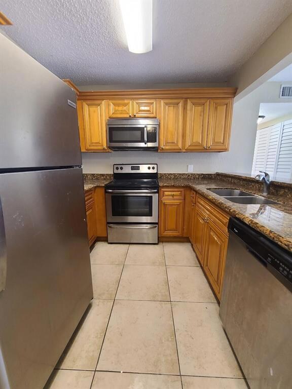 1720 Windorah Way unit B, West Palm Beach, FL 33411 - photo 2