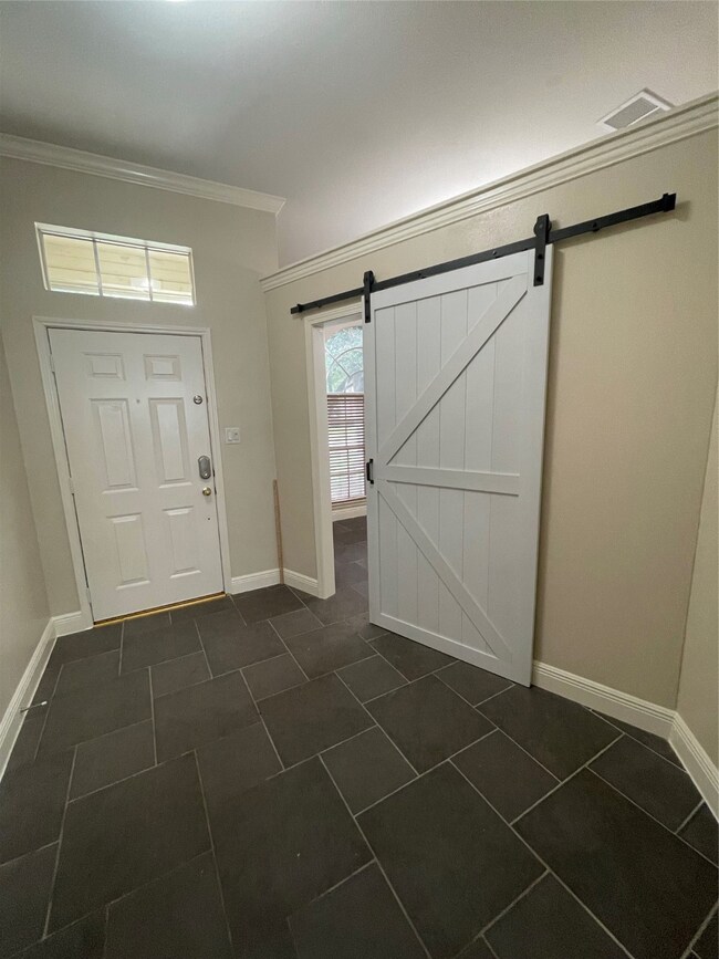 25722 Bearborough Dr, Spring, TX 77386 - photo 3