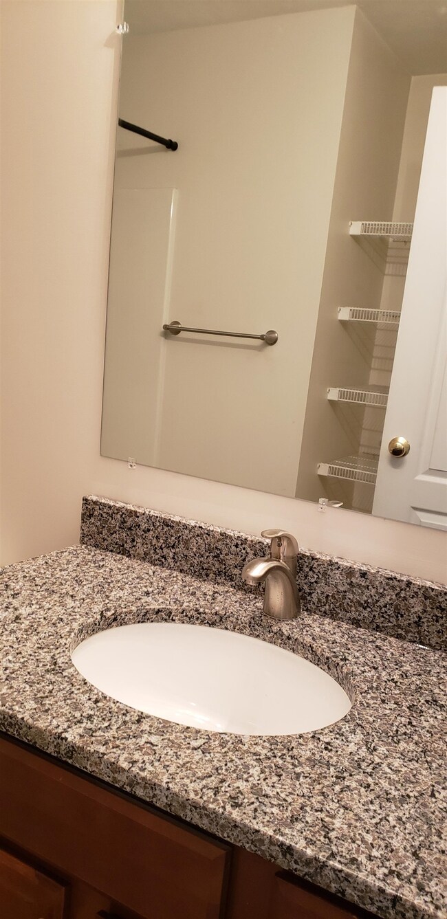 28 Owens Dr unit 84, Swanzey, NH 03446 - photo 4