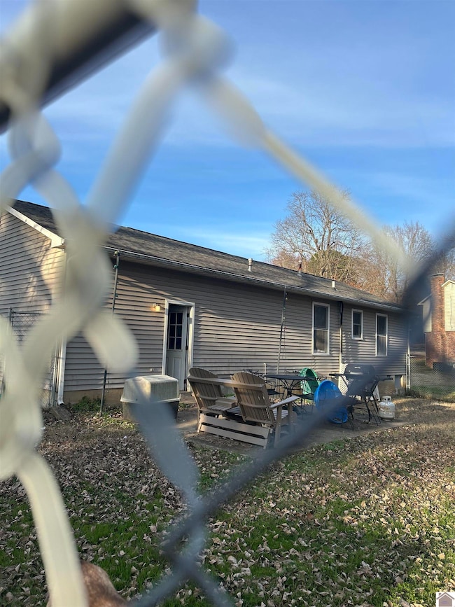 1002 Weda Cir, Mayfield, KY 42066 - photo 7