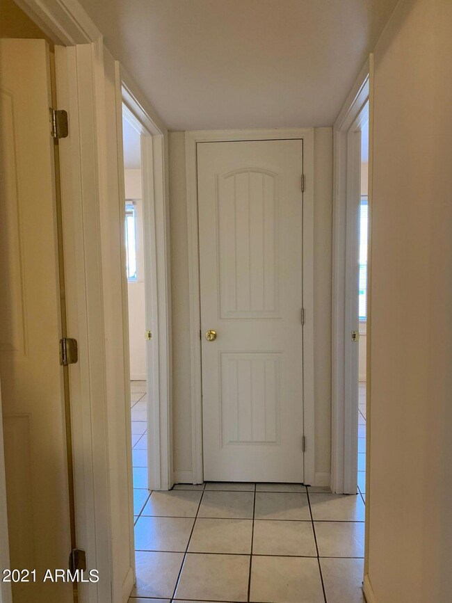 3026 N 43rd Ave, Phoenix, AZ 85031 - photo 2