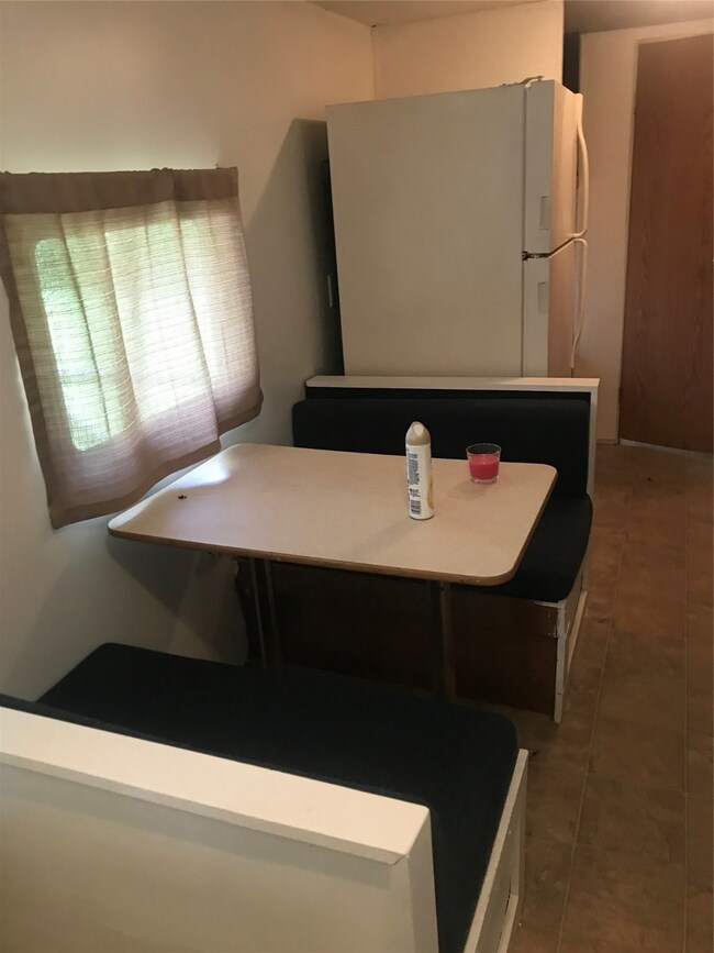 17025 Wellborne Rd unit E, Pearland, TX 77584 - photo 6