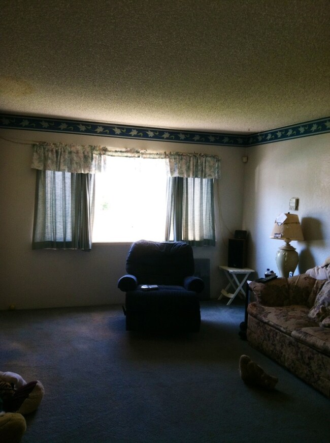 Polaris Living Room