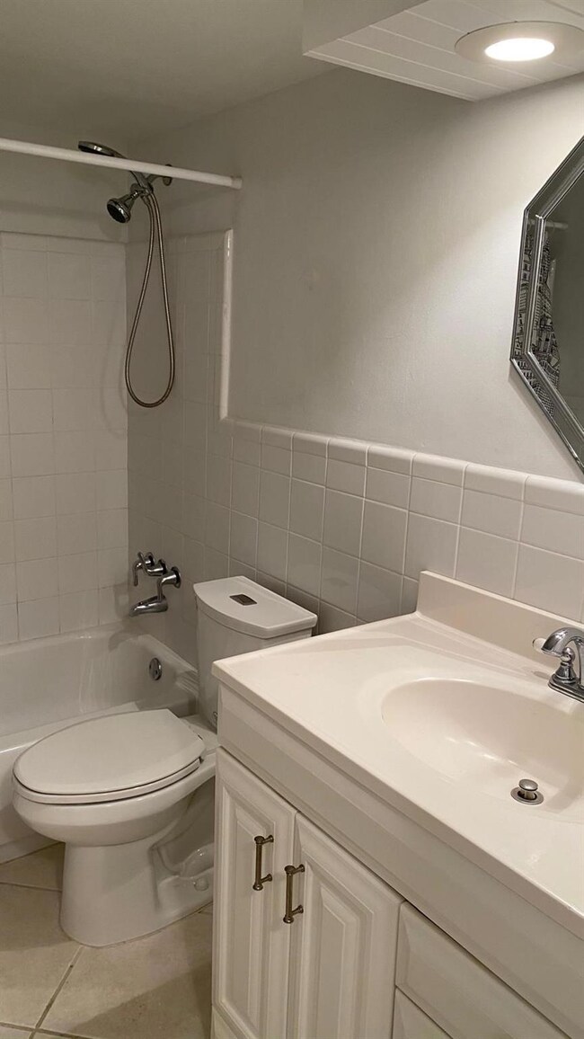 230 N Federal Hwy unit 104, Deerfield Beach, FL 33441 - photo 5