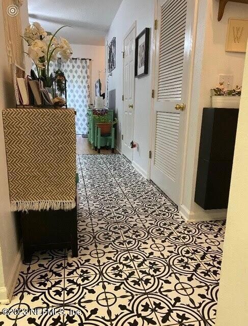 7823 Melvin Rd, Jacksonville, FL 32210 - photo 6