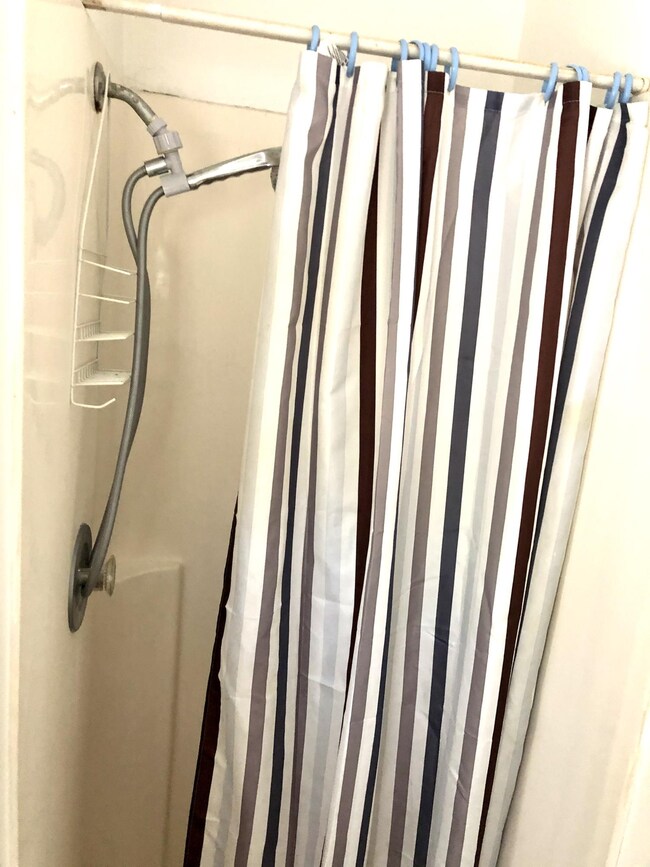 03707594-F90F-4364-AD23-FC2DA7C53645_1_2