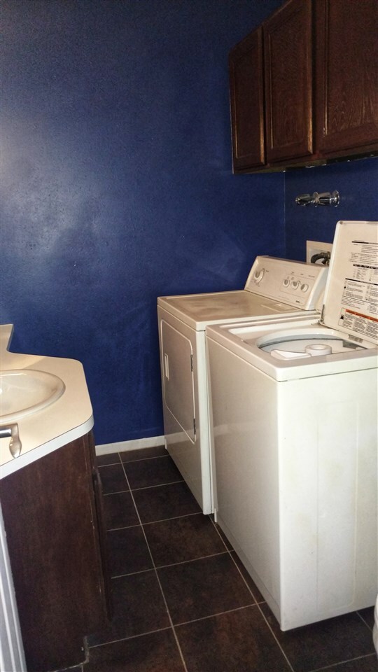 1/2 bath