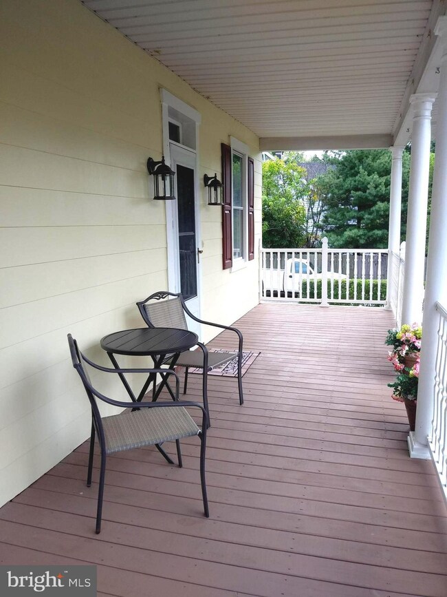 5301 Catalpha Rd, Baltimore, MD 21214 - photo 4