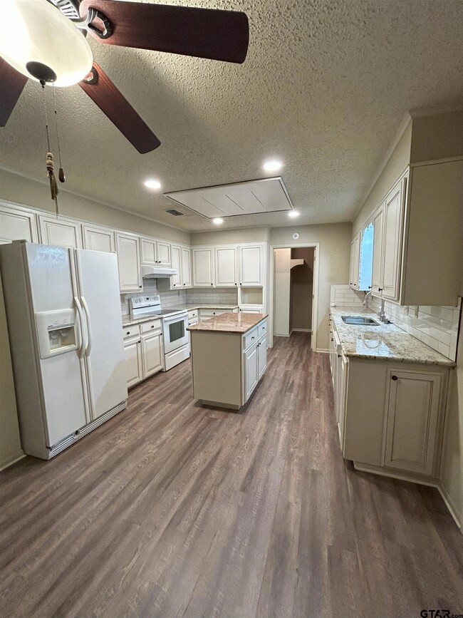 2800 Aspen St, Kilgore, TX 75662 - photo 7