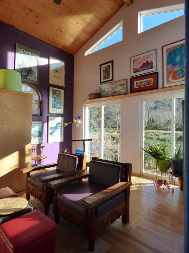 Vaulted family room