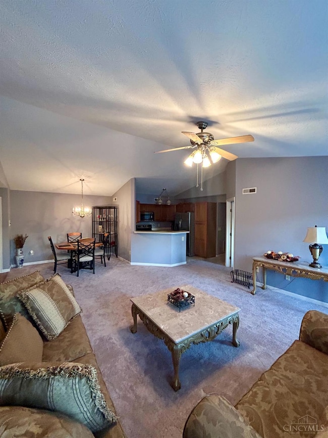 840 Southmeadow Cir, Cincinnati, OH 45231 - photo 3