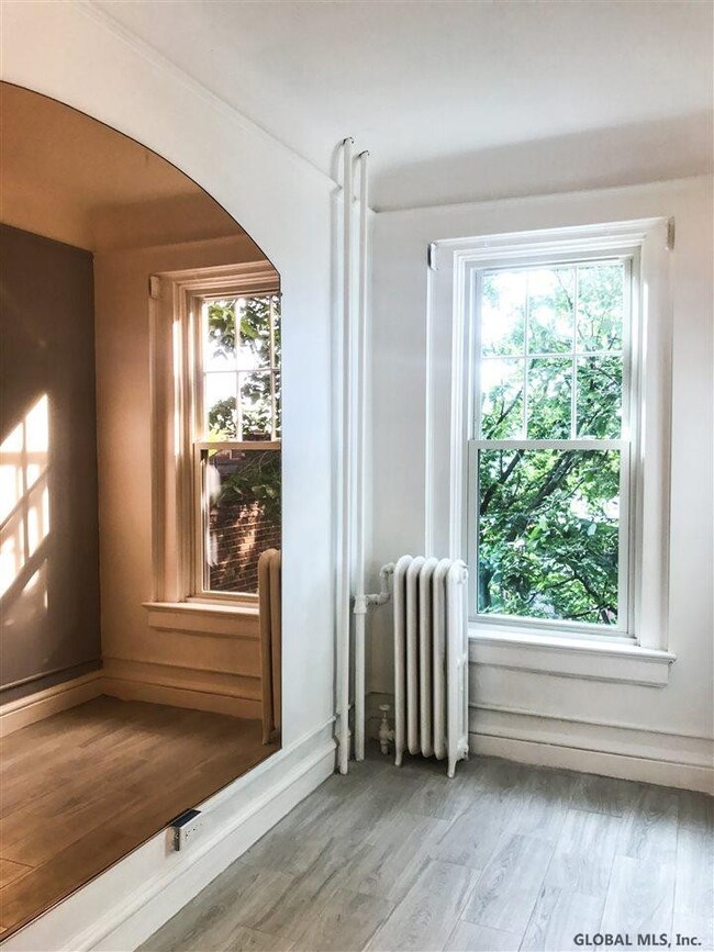 352 State St unit 5E, Albany, NY 12210 - photo 6