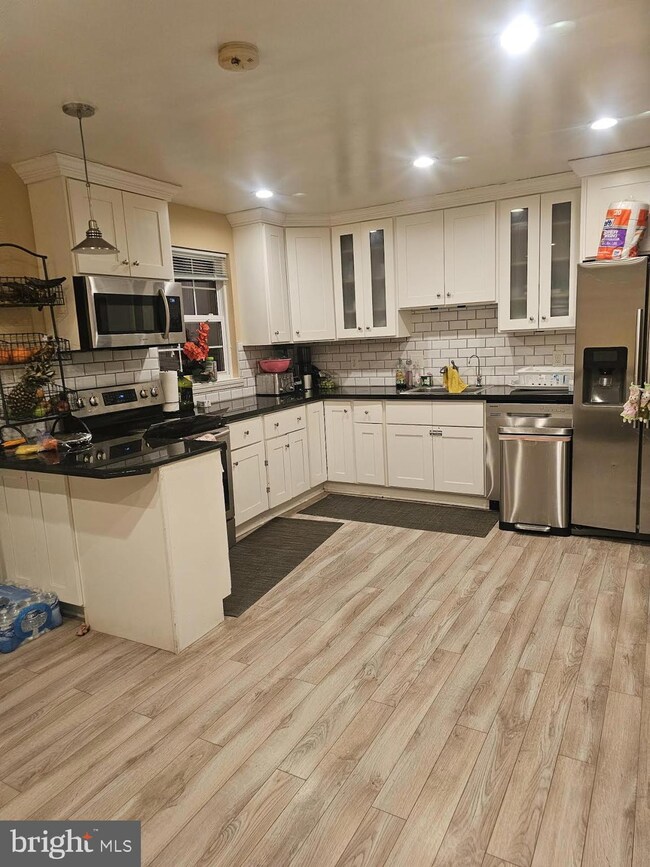 7804 Tayloe Dr, Manassas, VA 20112 - photo 6