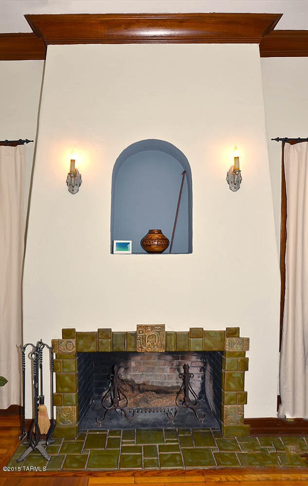 Living Room with Fireplace