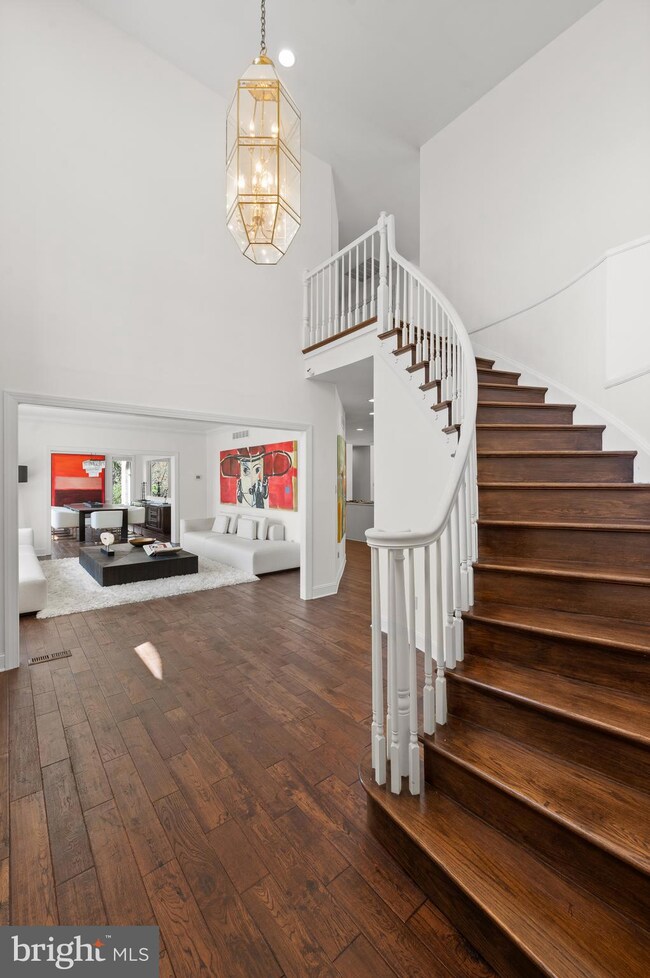 30 Sleepy Hollow Dr, Newtown Square, PA 19073 - photo 2