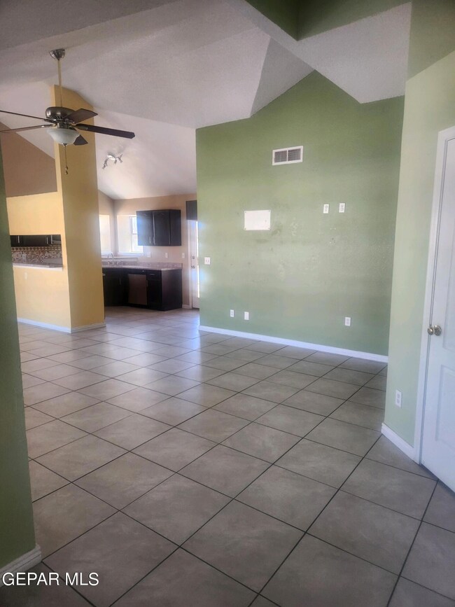 14628 Desierto Lindo Ave, El Paso, TX 79928 - photo 3