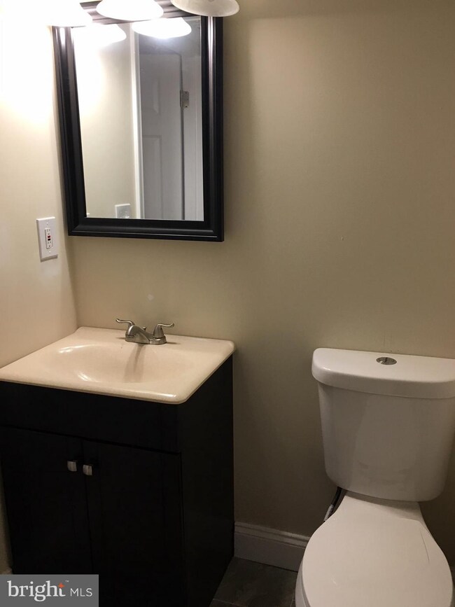 7717 Emerson Rd, Hyattsville, MD 20784 - photo 5