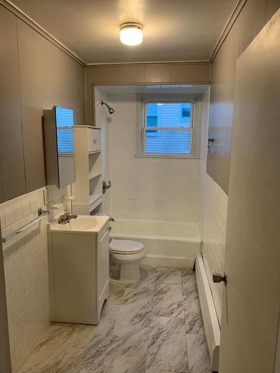 161 Branch St unit 2, Fall River, MA 02721 - photo 3