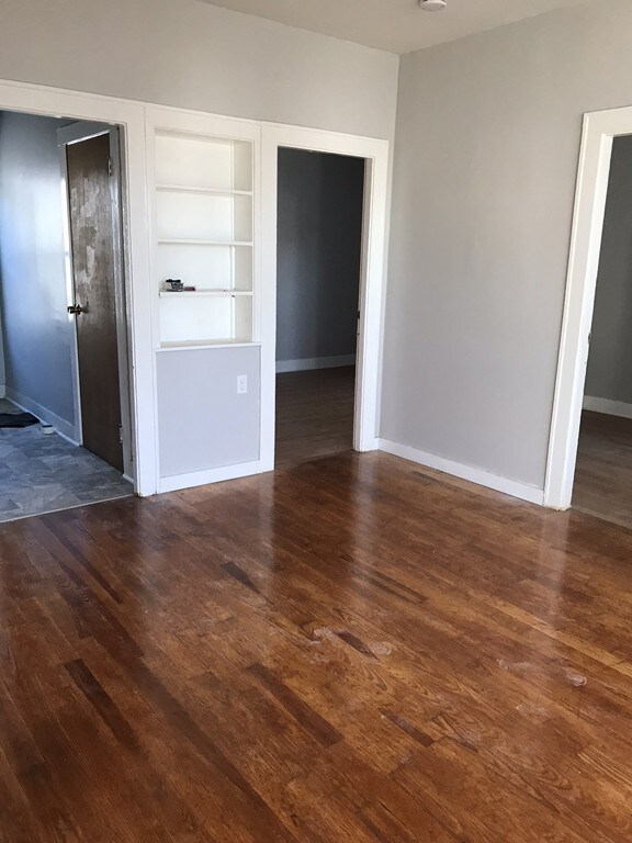 10 Thomas St unit 2 South, Fall River, MA 02723 - photo 6