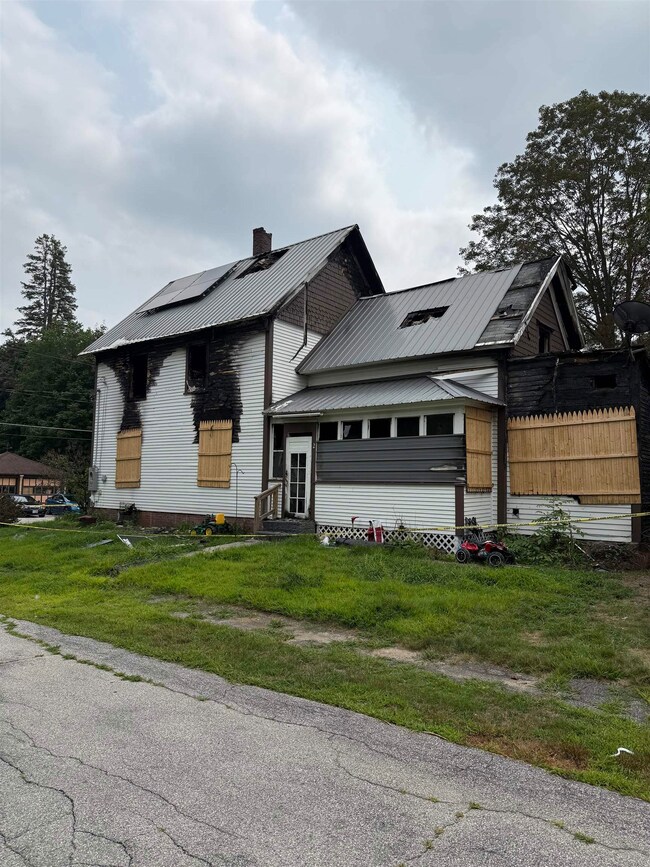 2 Maple St, Hillsborough, NH 03244 - photo 7