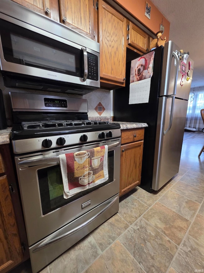 303 W Medcalf St, Dale, IN 47523 - photo 6