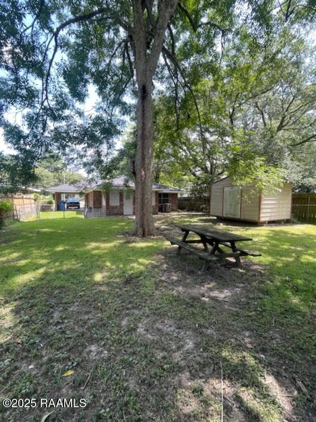 213 4th St, Abbeville, LA 70510 - photo 3