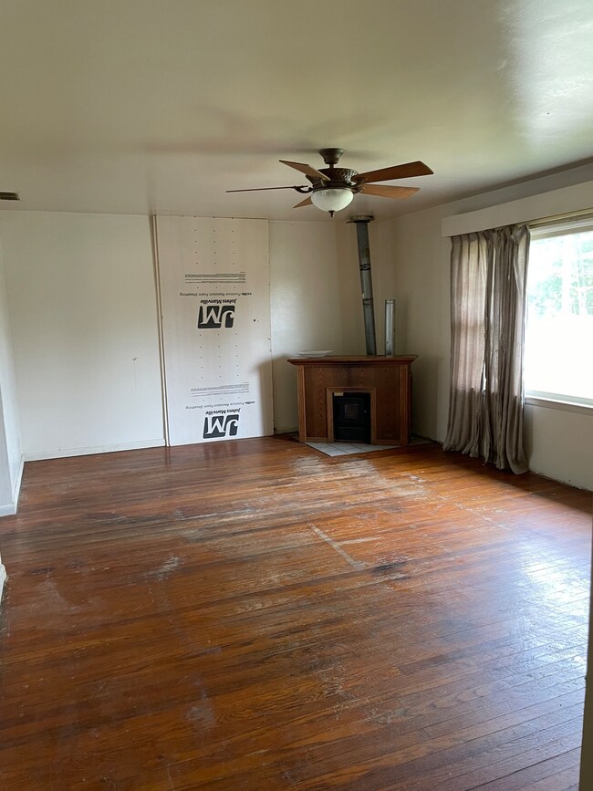 295 W Us Highway 52, Fountaintown, IN 46130 - photo 2