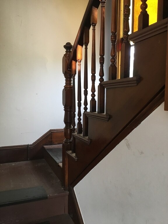 29 Railroad Ave, Beverly, MA 01915 - photo 7