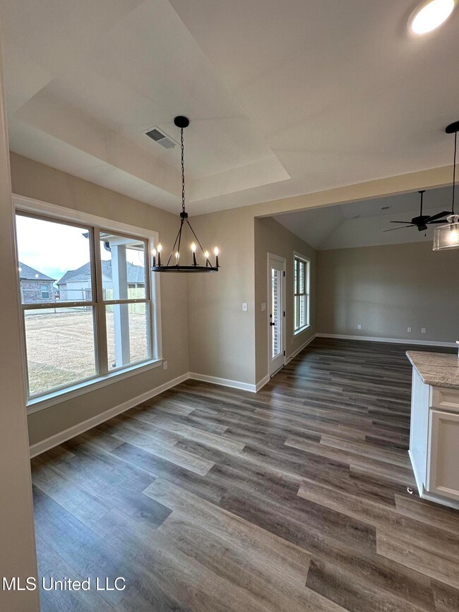 3041 School Loop Rd, Lake Cormorant, MS 38641 - photo 7